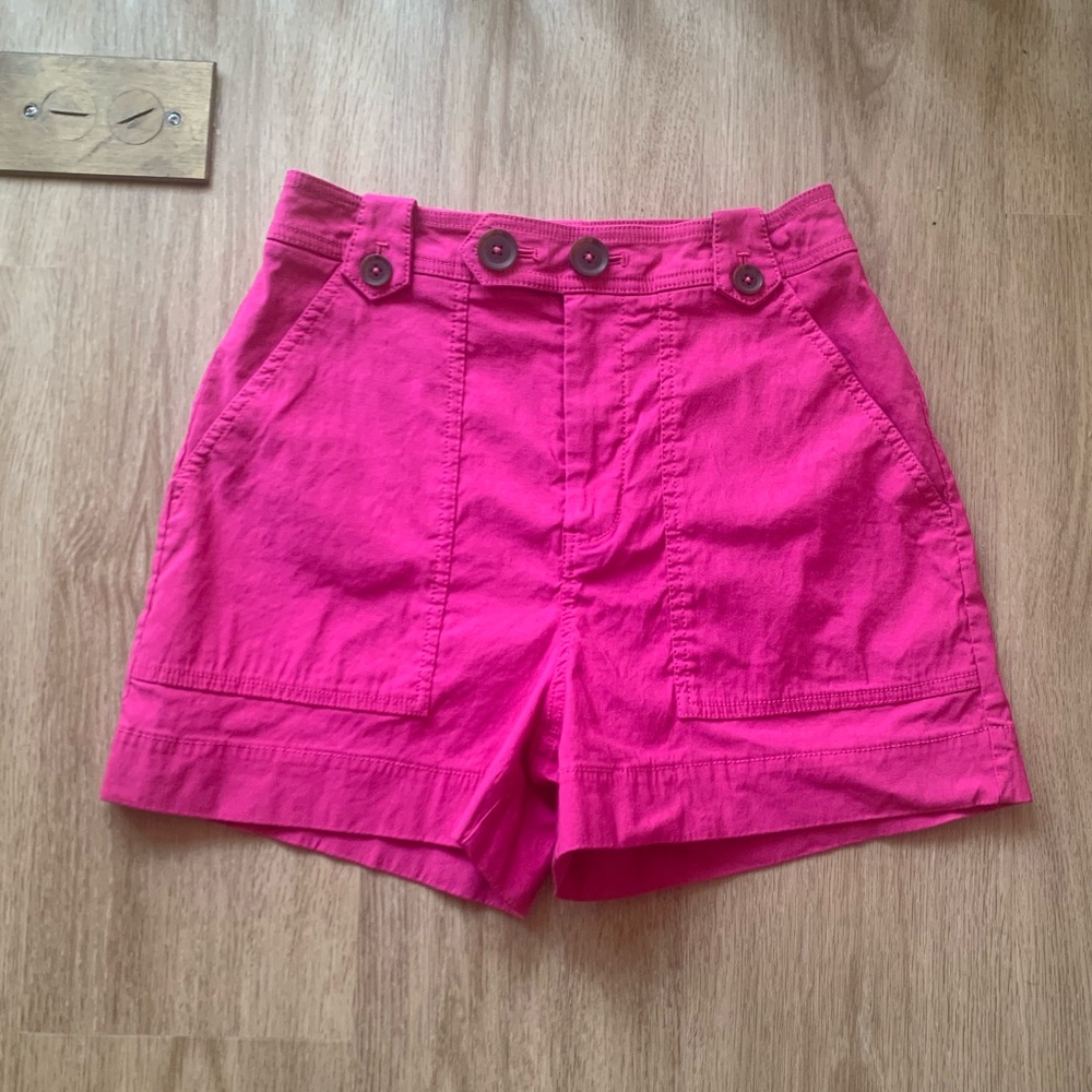 Maeve by Anthropologie Shorts, hot pink. Flat front, stretchy!